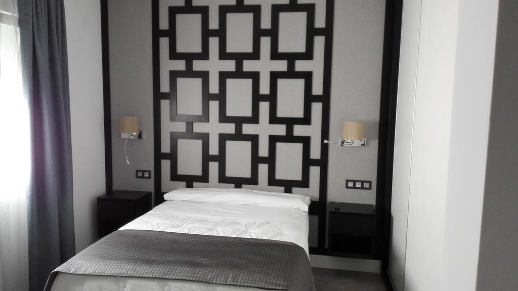 Apartamentos Las Palmeras Palma del Río Szoba fotó